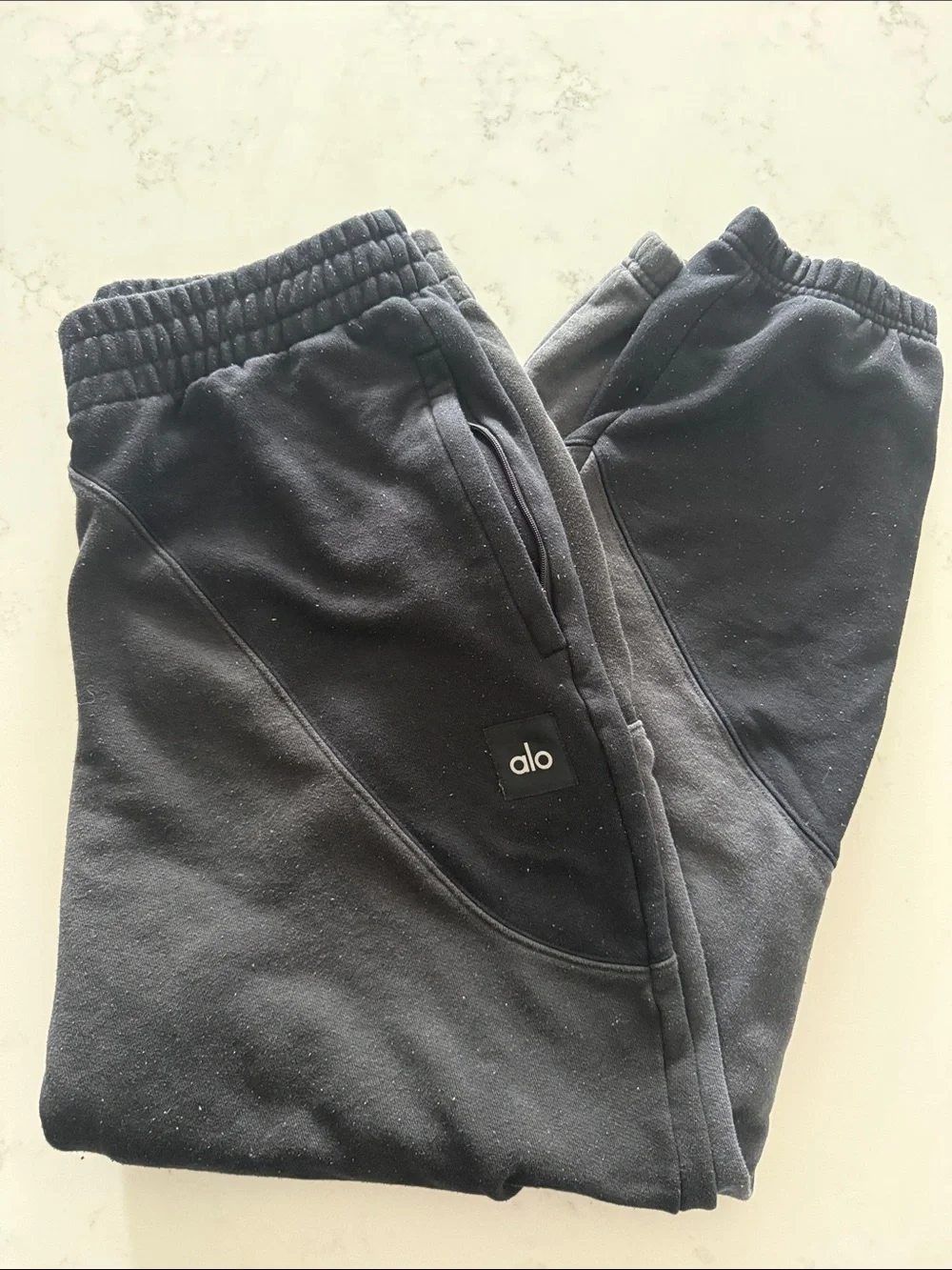 ALO Colorblock Wave Black Sweatpants